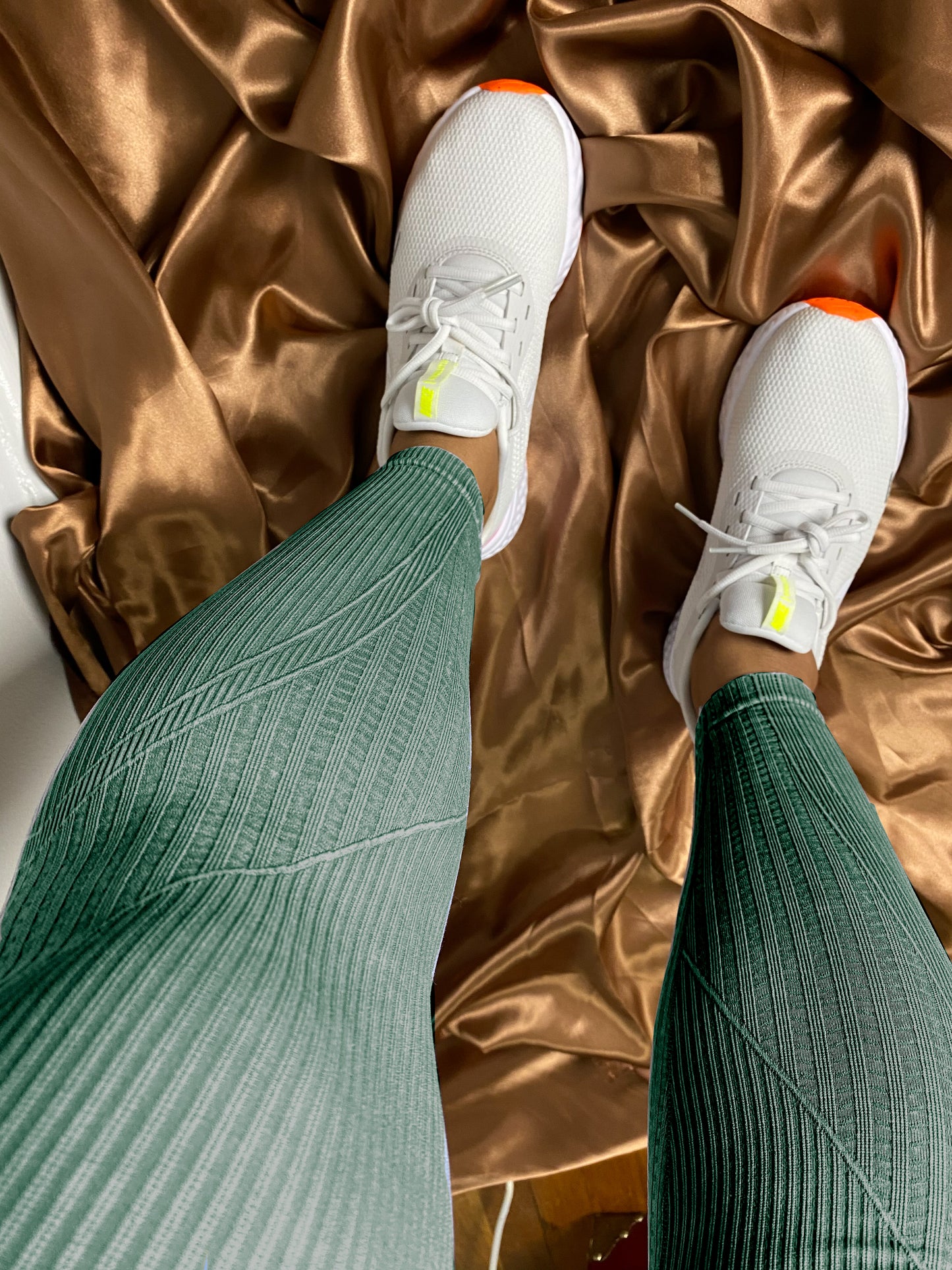 Stretch, Don't Break S-L | Green Legging